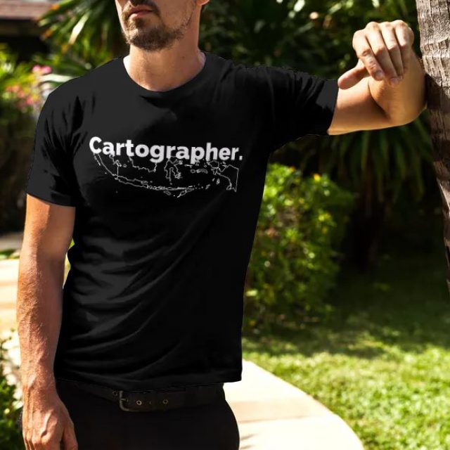 Cartographer Model – Official Merchandise Spesial Kaos Spasial